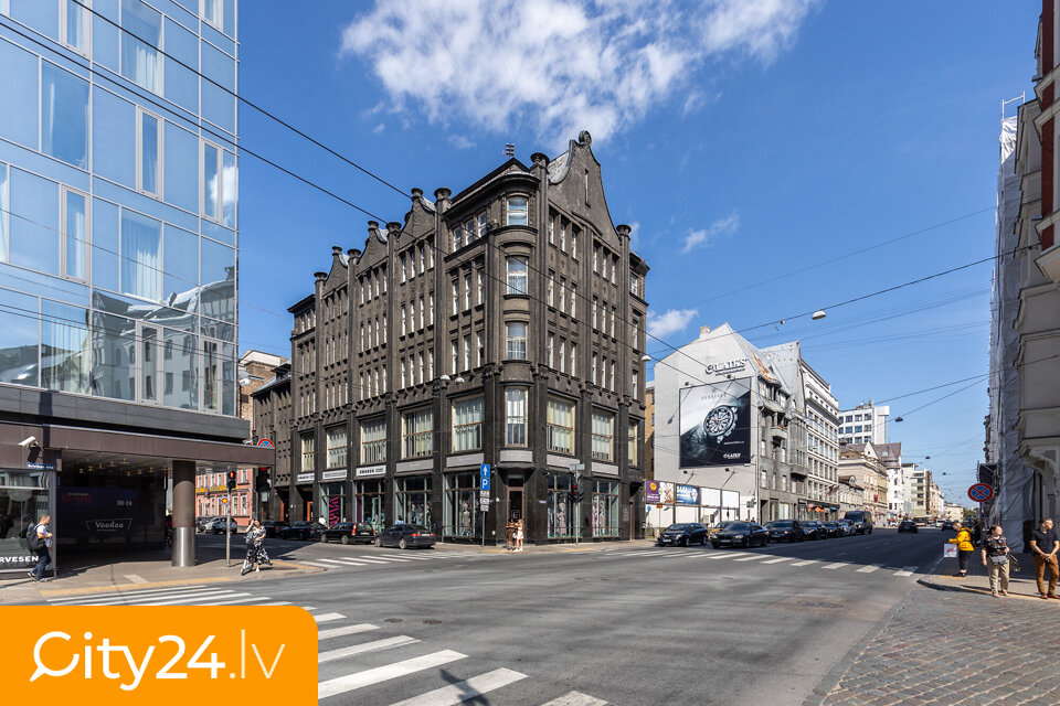 Brīvības iela, 33, Centrs, Rīga