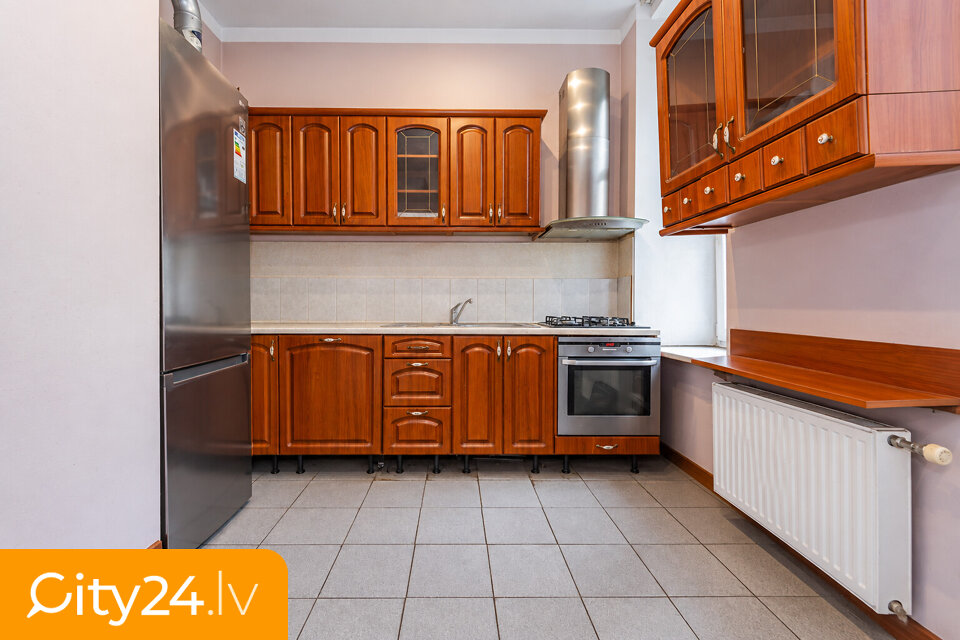 Lāčplēša iela, 70 B, Centrs, Rīga