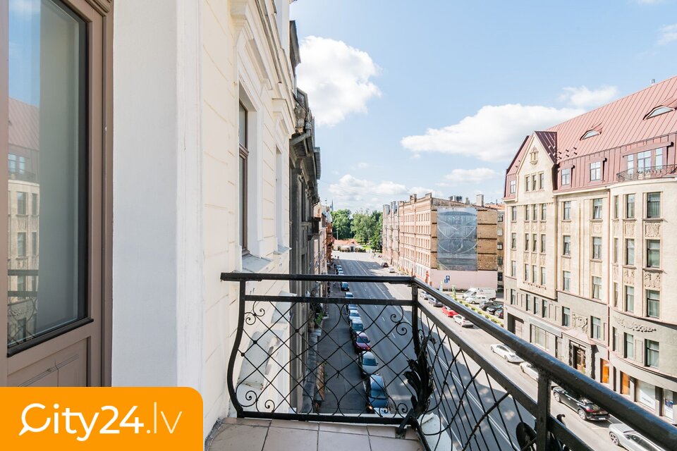 Pulkveža Brieža iela, 10, Centrs, Rīga