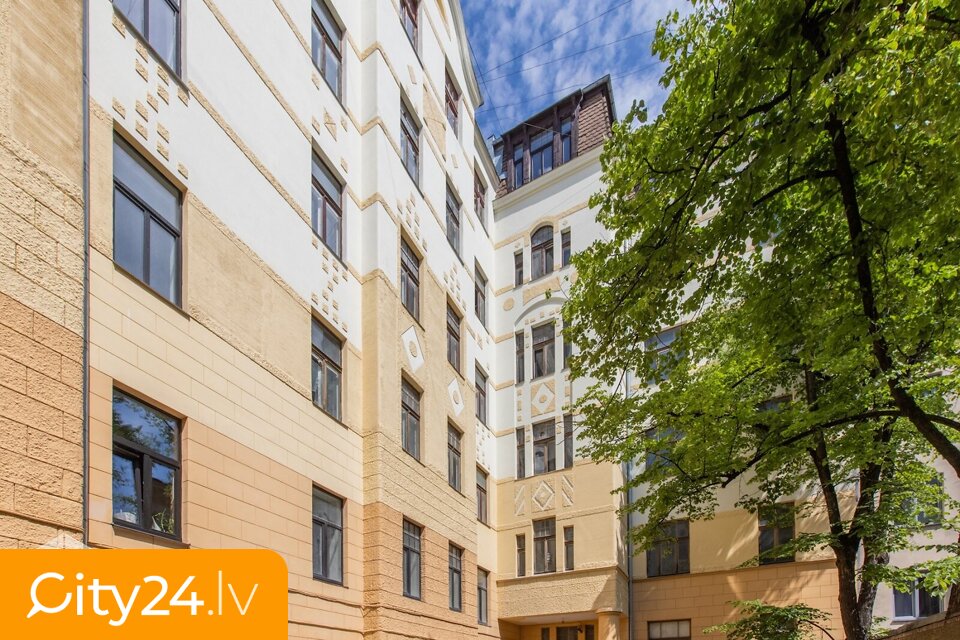 Lāčplēša iela, 35, Centrs, Rīga