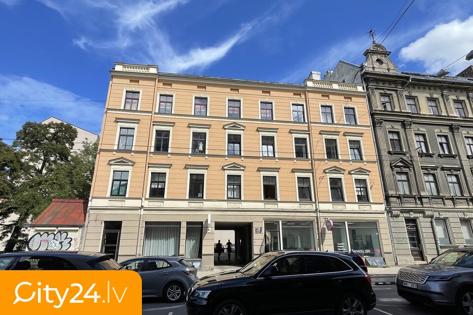Bruņinieku iela 41 , Centrs, Rīga