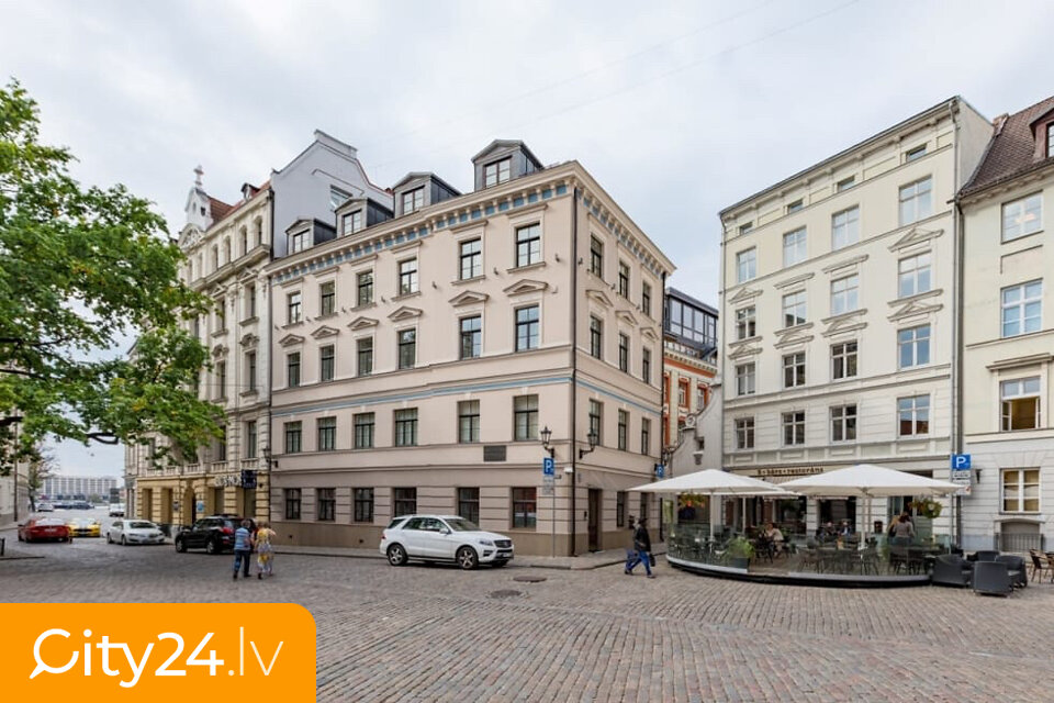 Doma laukums, 1a, Vecrīga, Rīga